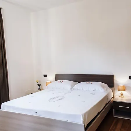 بيت ضيافة La Civetta Bianca *